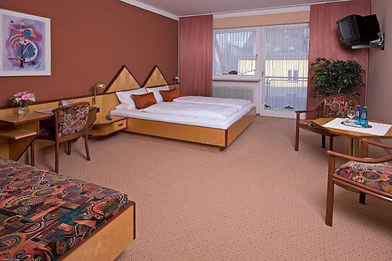 Hotel Zur Krone Beilngries Zewnętrze zdjęcie